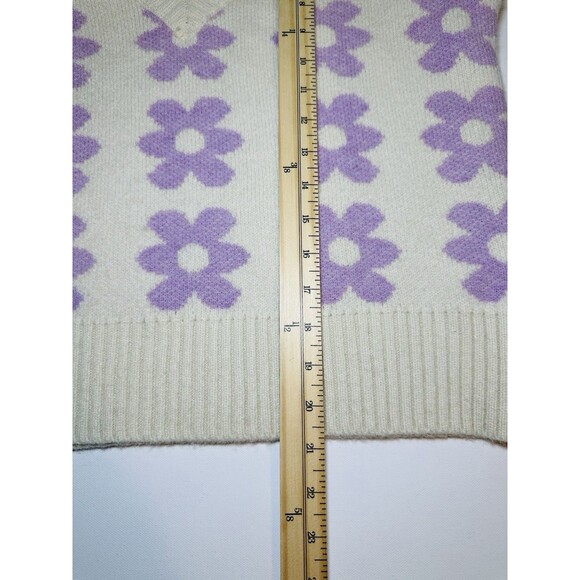 Petal + Pup Remi V-neck Lilac Oversized Flower Floral Retro 70's Sweater S/M - Picture 8 of 10